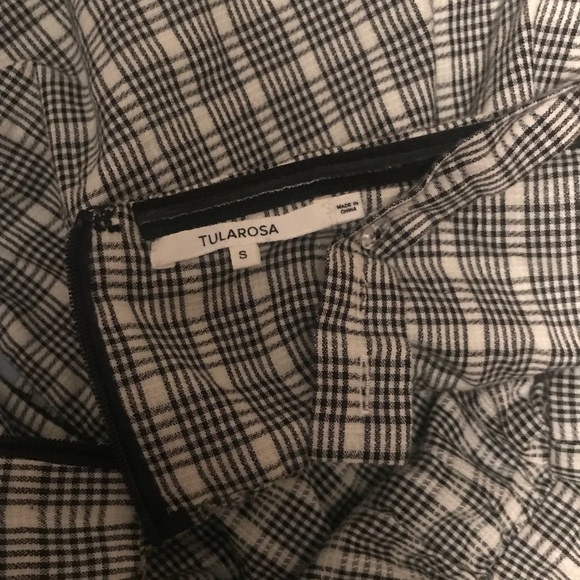 Tularosa revolve Elsie top size small - Picture 6 of 8